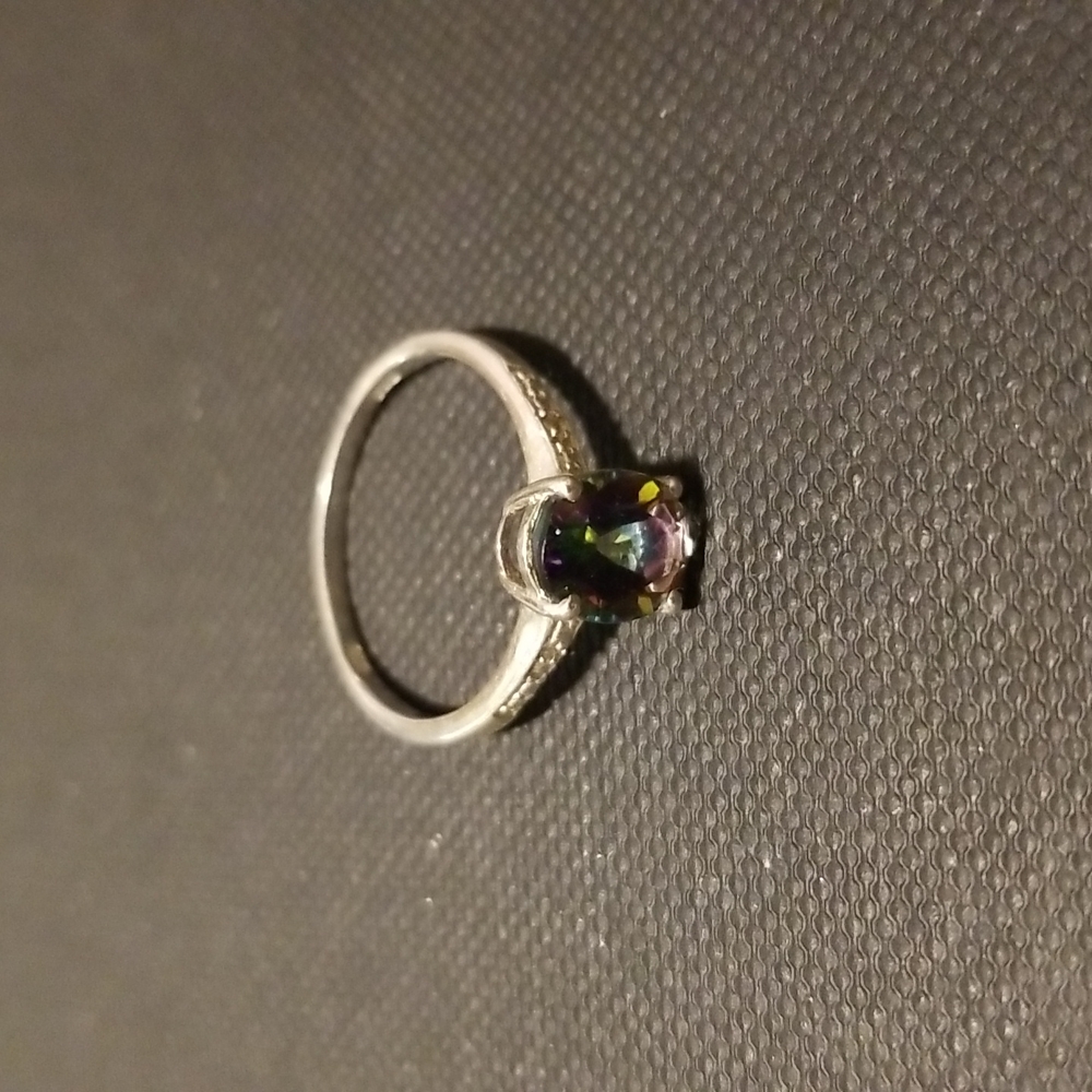 Beautiful sterling silver ring with multicolored mystic topaz stone